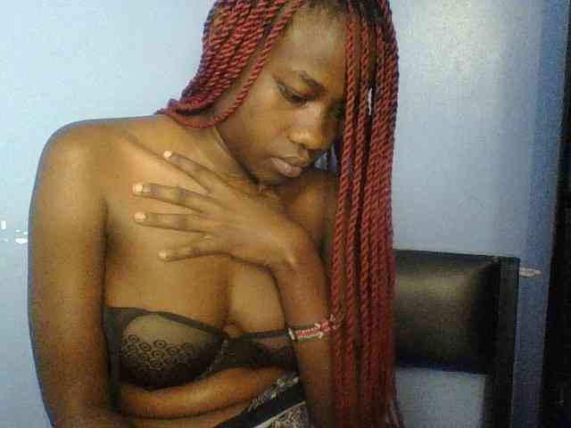 Cute-dall webcam