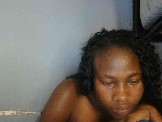 Cute-dall webcam