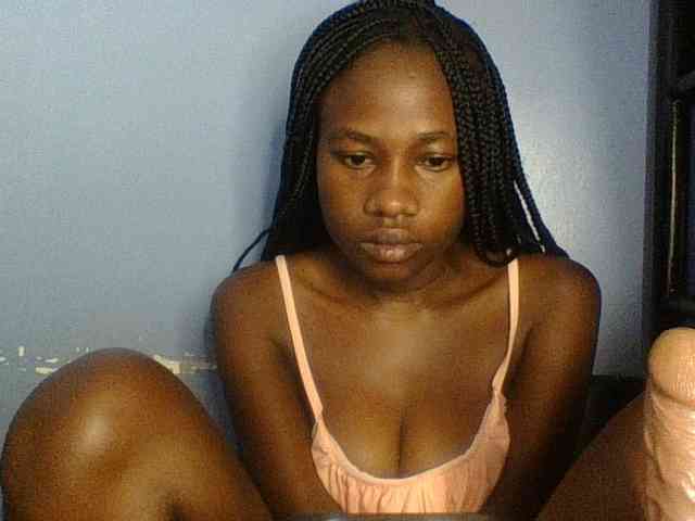 Cute-dall webcam
