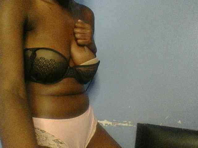 Cute-dall webcam