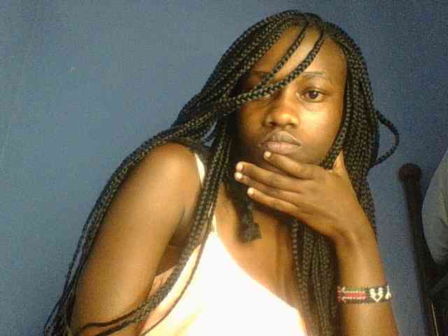 Cute-dall webcam