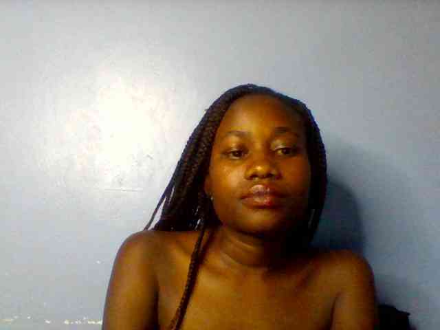 Cute-dall webcam