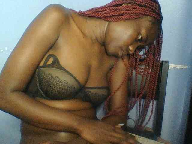 Cute-dall webcam