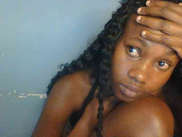 Cute-dall webcam