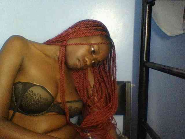 Cute-dall webcam