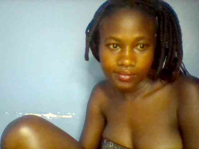 Cute-dall webcam