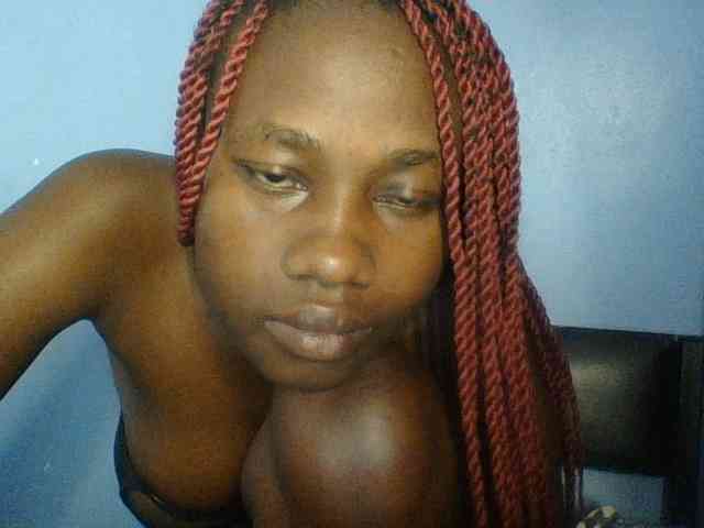 Cute-dall webcam