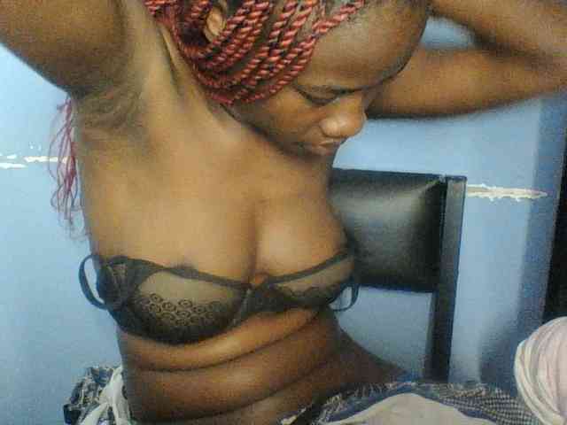 Cute-dall webcam