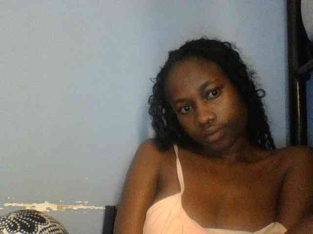 Cute-dall webcam