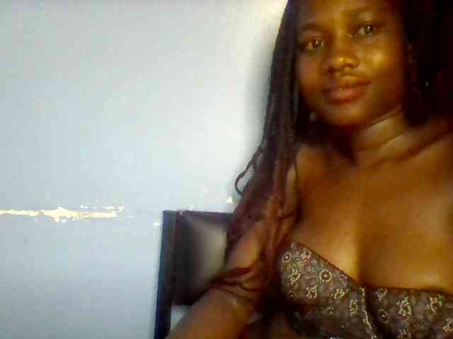 Cute-dall webcam