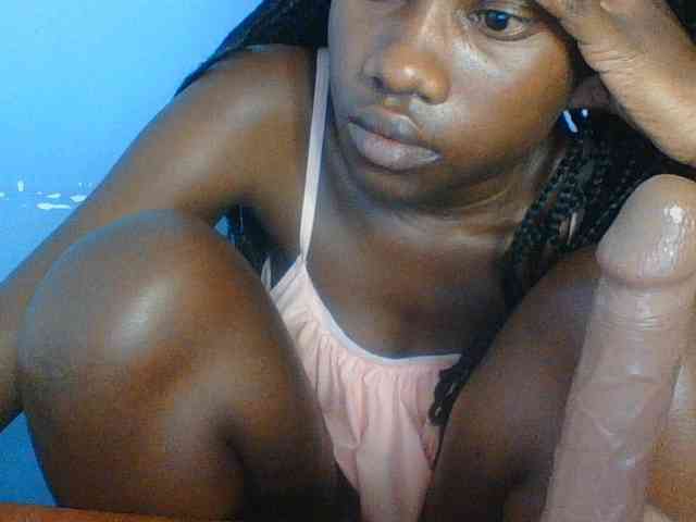 Cute-dall webcam