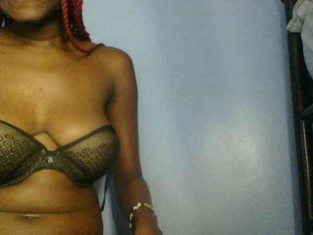 Cute-dall webcam