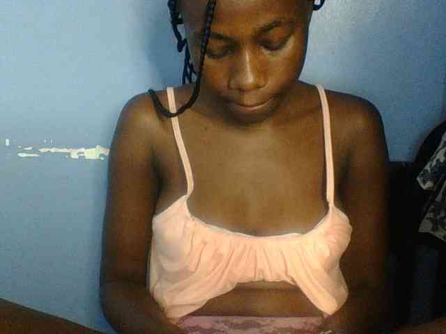 Cute-dall webcam