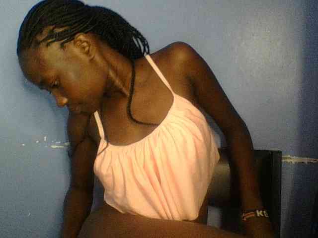 Cute-dall webcam