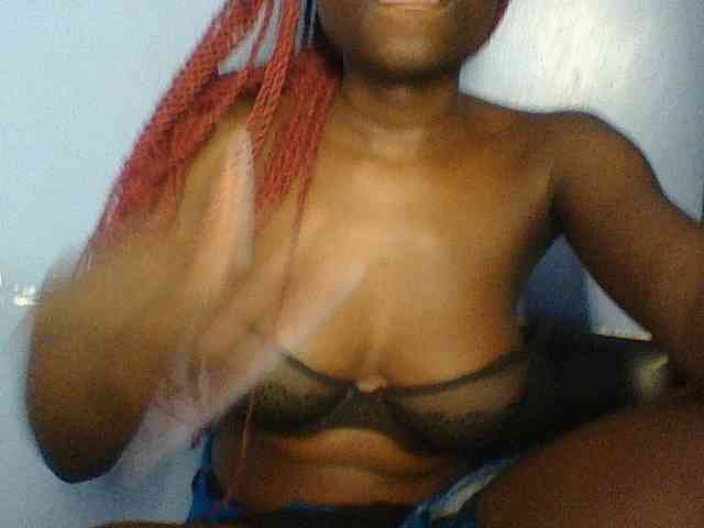 Cute-dall webcam