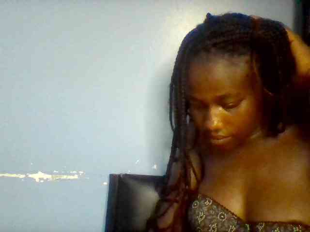 Cute-dall webcam