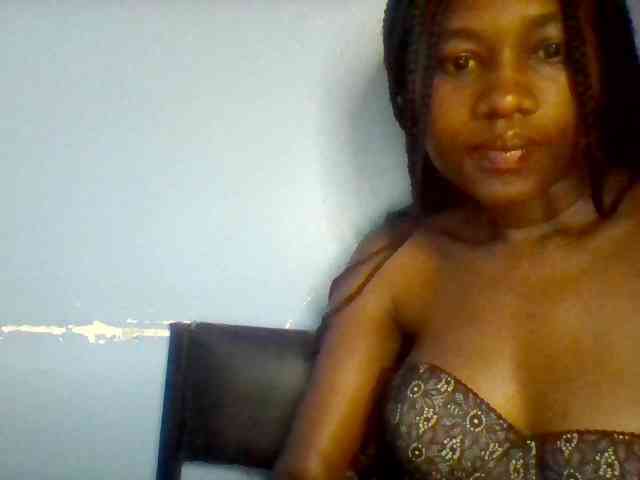 Cute-dall webcam