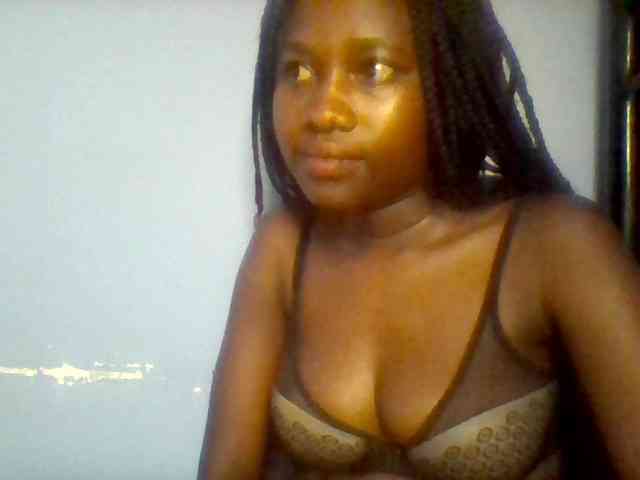 Cute-dall webcam