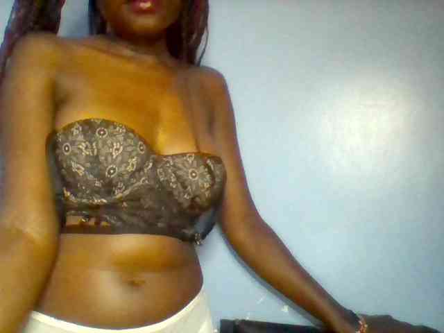 Cute-dall webcam
