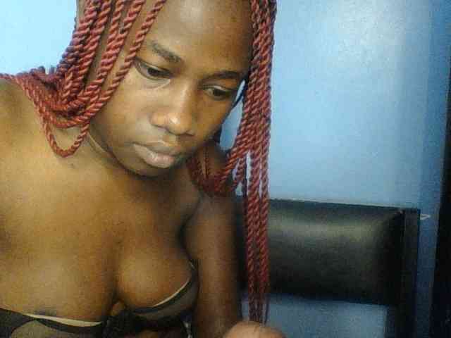 Cute-dall webcam