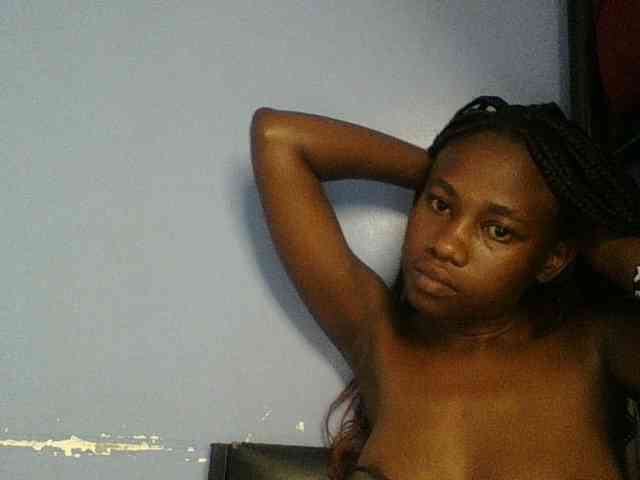 Cute-dall webcam