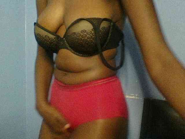 Cute-dall webcam