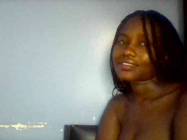 Cute-dall webcam