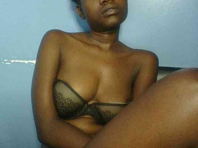 Cute-dall Sex Cam Show