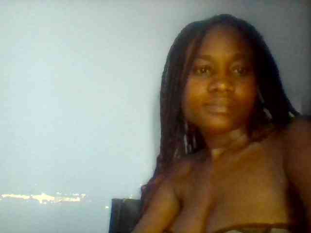 Cute-dall webcam