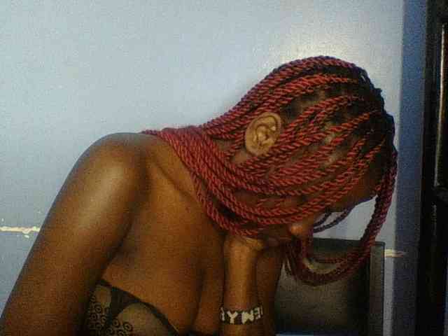 Cute-dall webcam