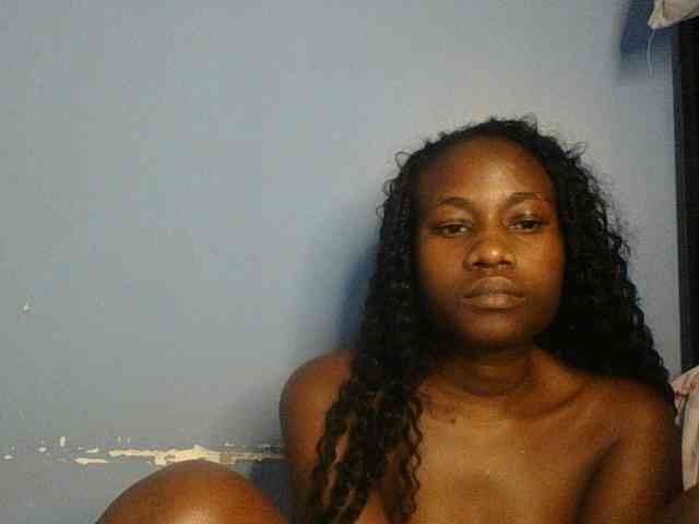 Cute-dall webcam
