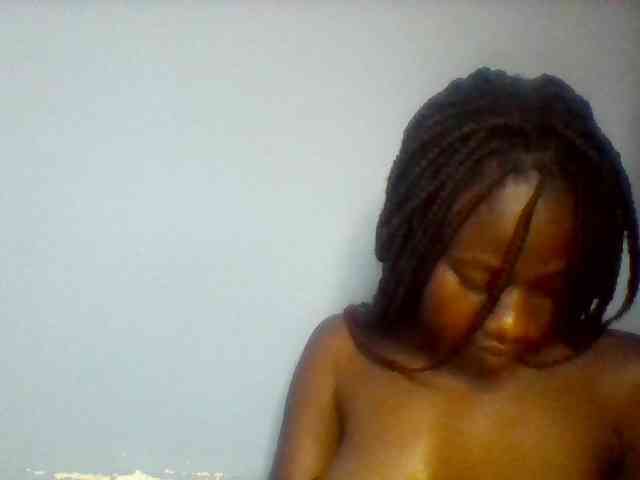 Cute-dall webcam