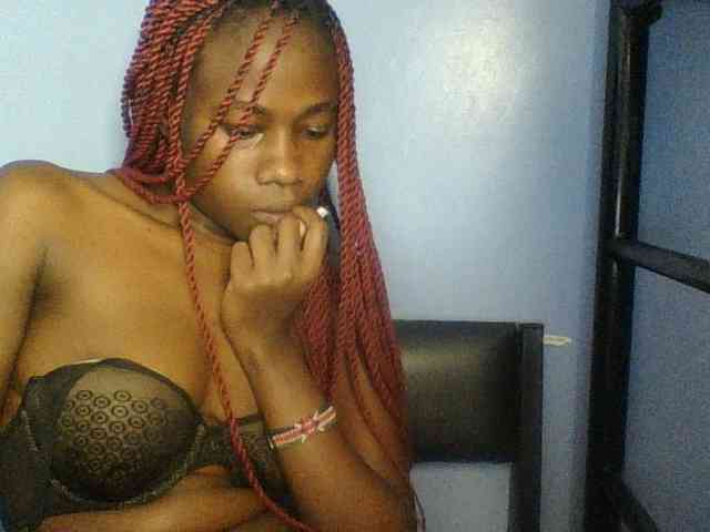 Cute-dall webcam
