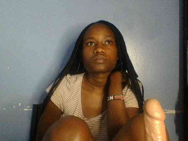 Cute-dall webcam