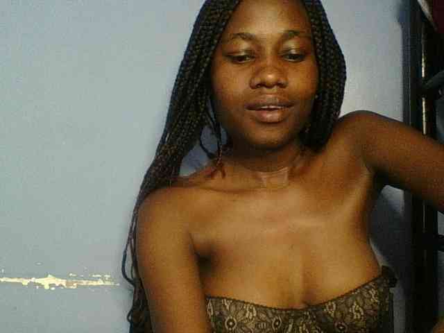 Cute-dall webcam