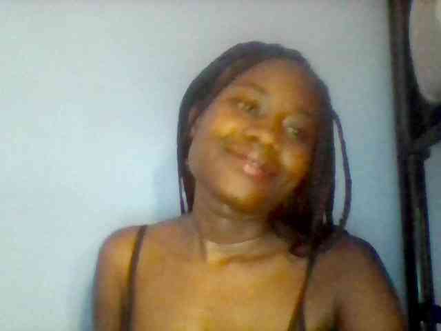 Cute-dall webcam