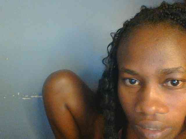 Cute-dall webcam