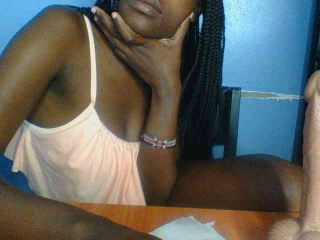 Cute-dall webcam