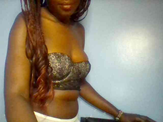 Cute-dall webcam
