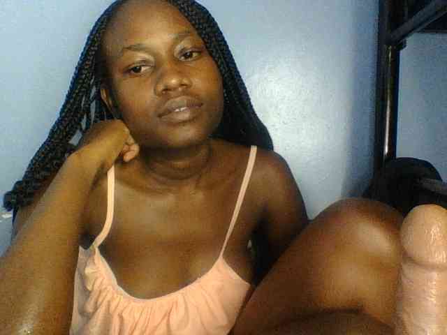 Cute-dall webcam