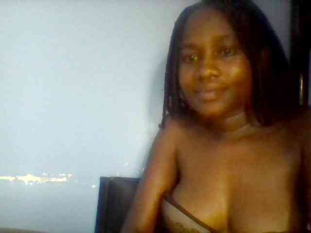 Cute-dall webcam