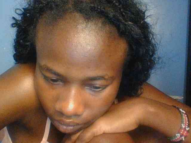 Cute-dall webcam