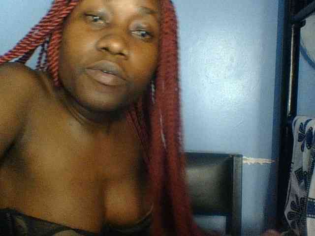 Cute-dall webcam