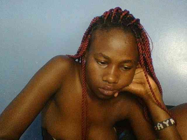 Cute-dall webcam