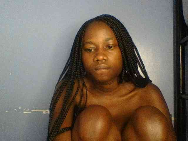 Cute-dall webcam