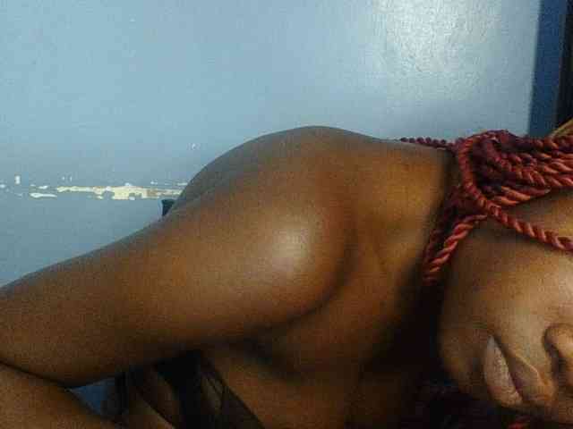 Cute-dall webcam