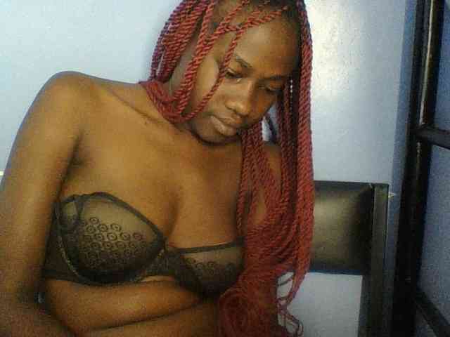 Cute-dall webcam