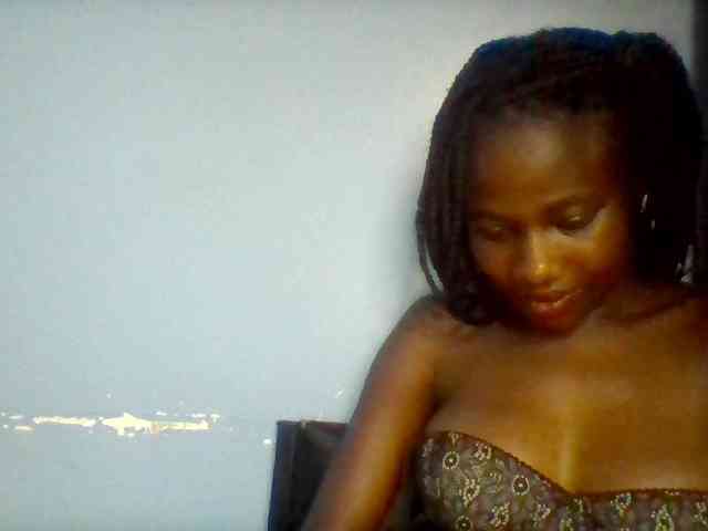 Cute-dall webcam