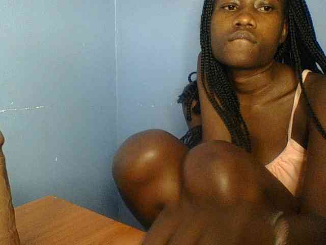 Cute-dall webcam