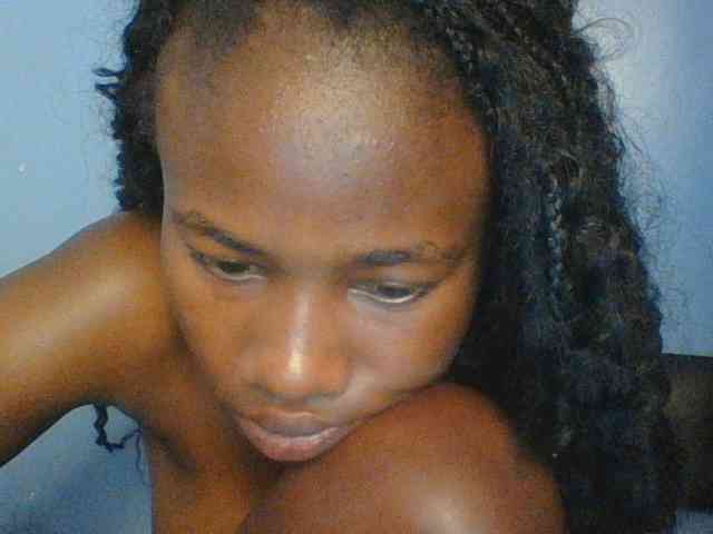 Cute-dall webcam
